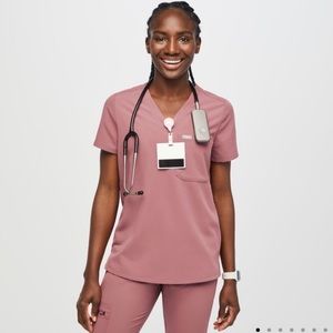 FIGS Mineral Mauve Catarina top